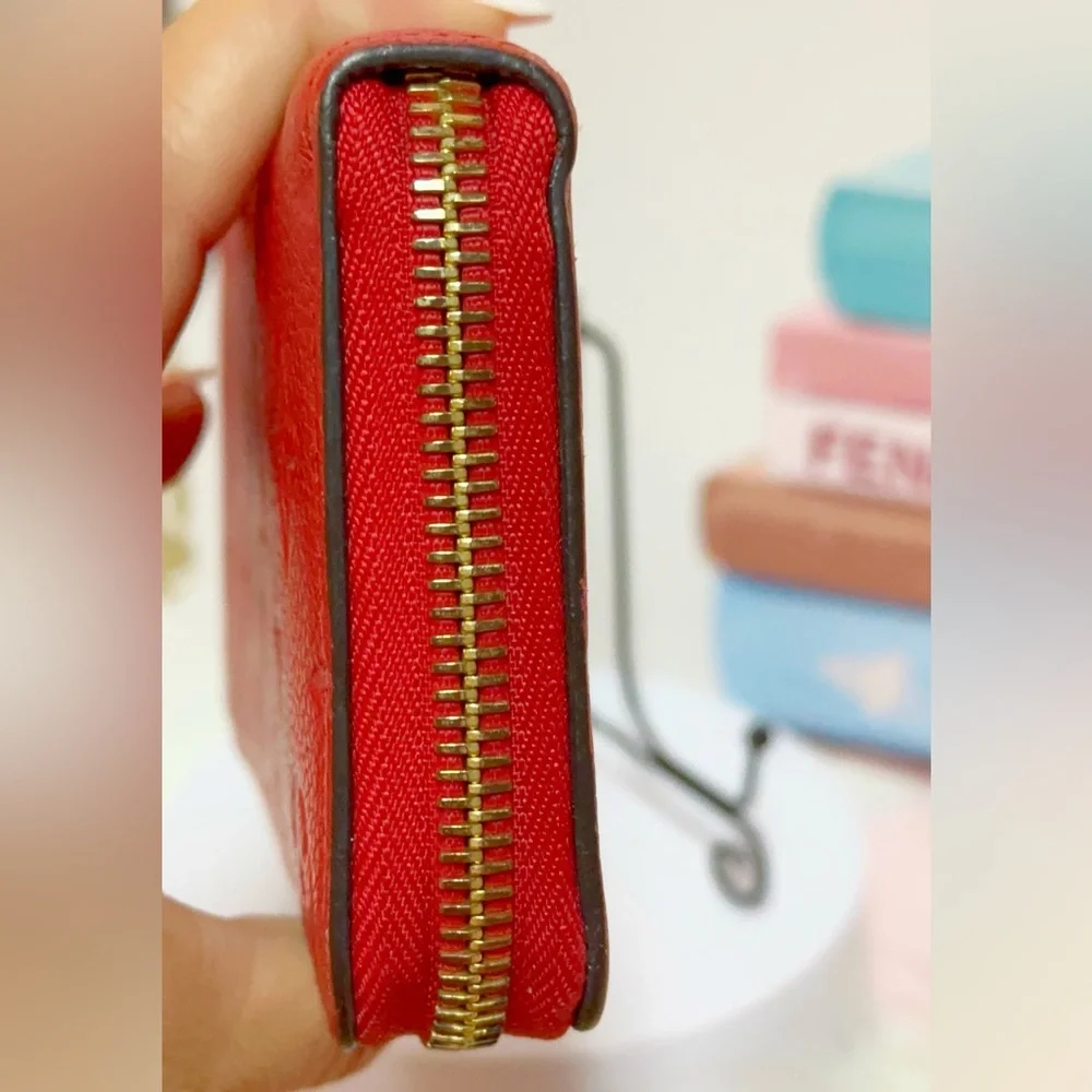 Louis Vuitton Zippy Wallet in Monogram Empreinte Leather - Picture 11 of 15